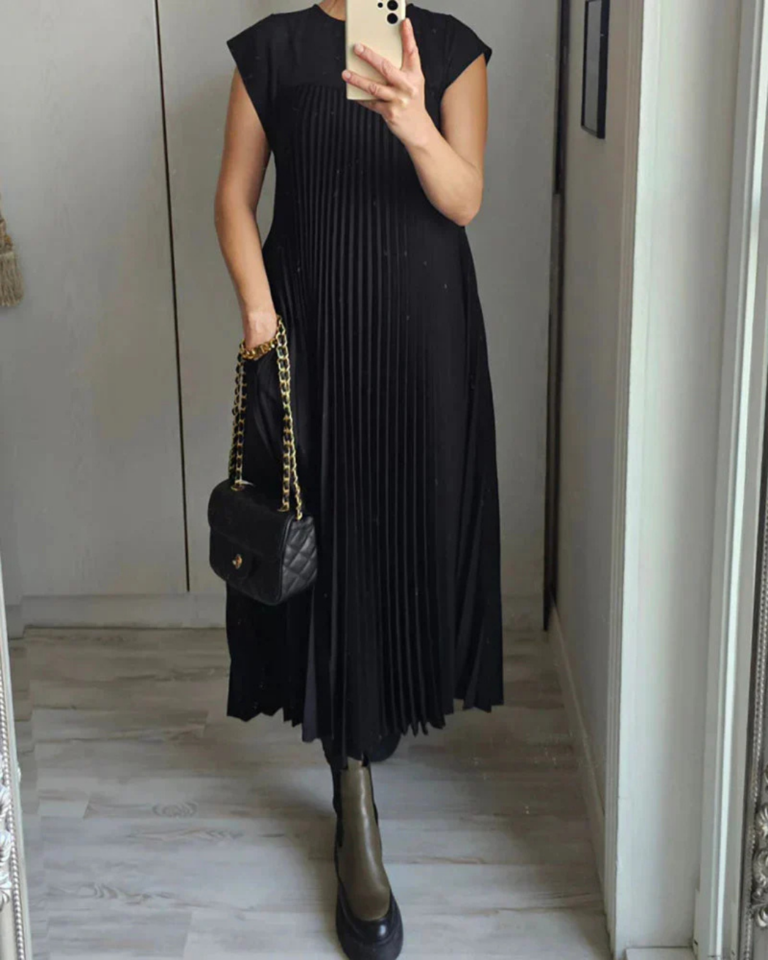 Mila | Womenâs Pleated Maxi Dress