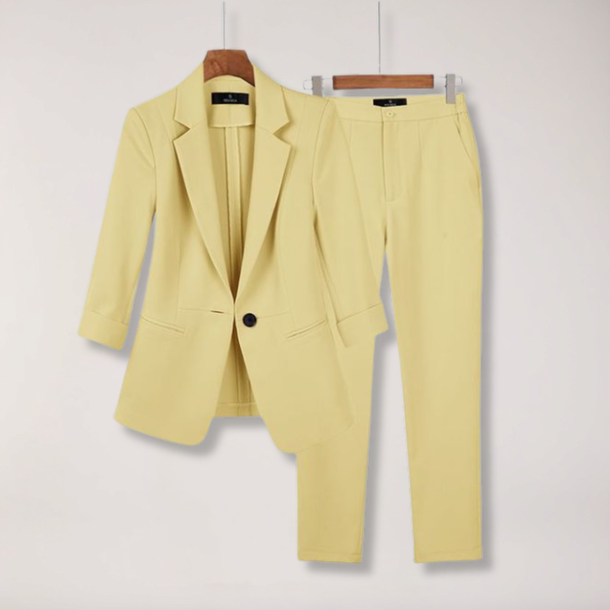 Giada | Women's High-Density Crepe Two-Piece Suit