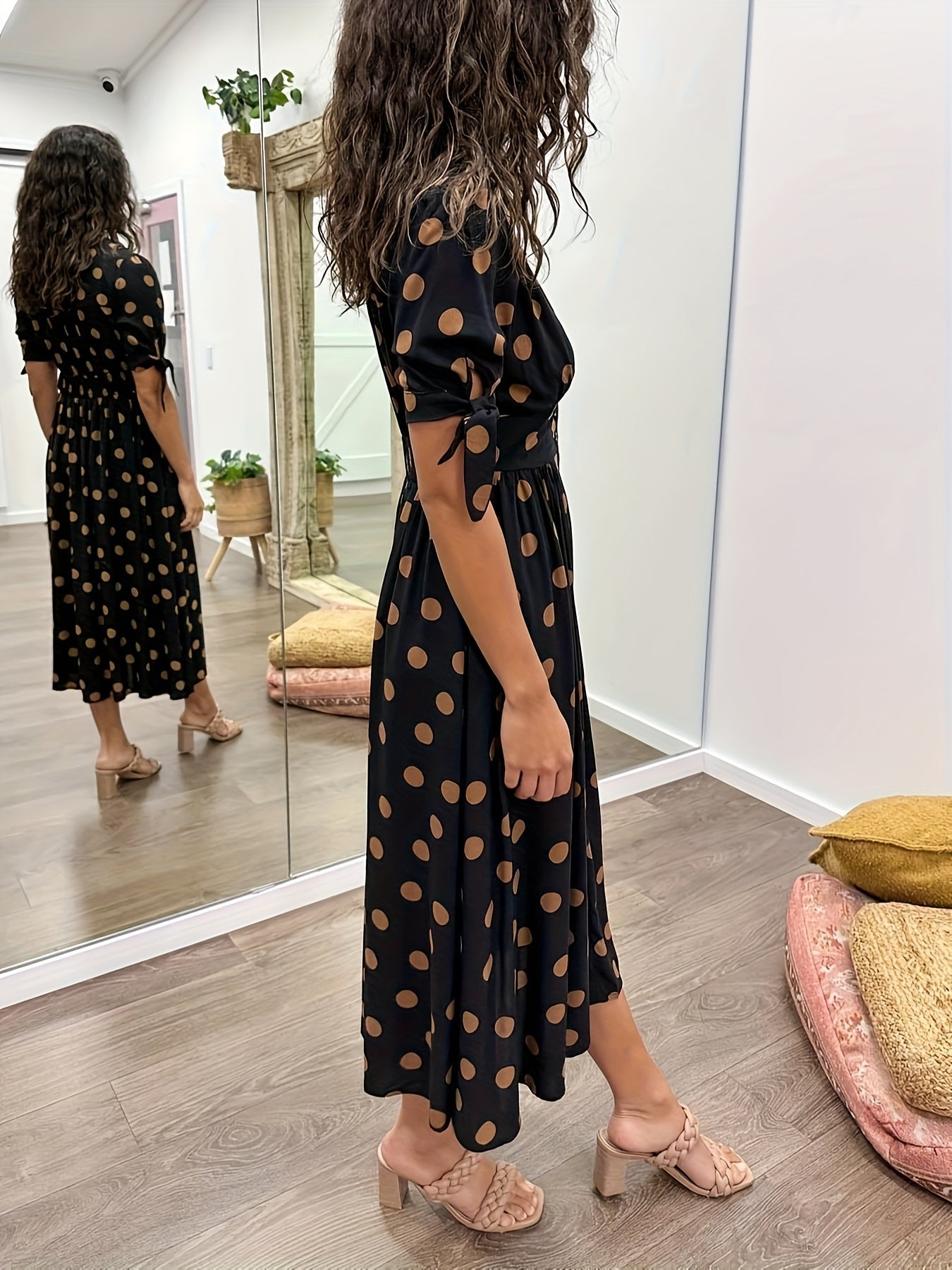 Amaris | Women’s Polka Dot V Neck Midi Dress