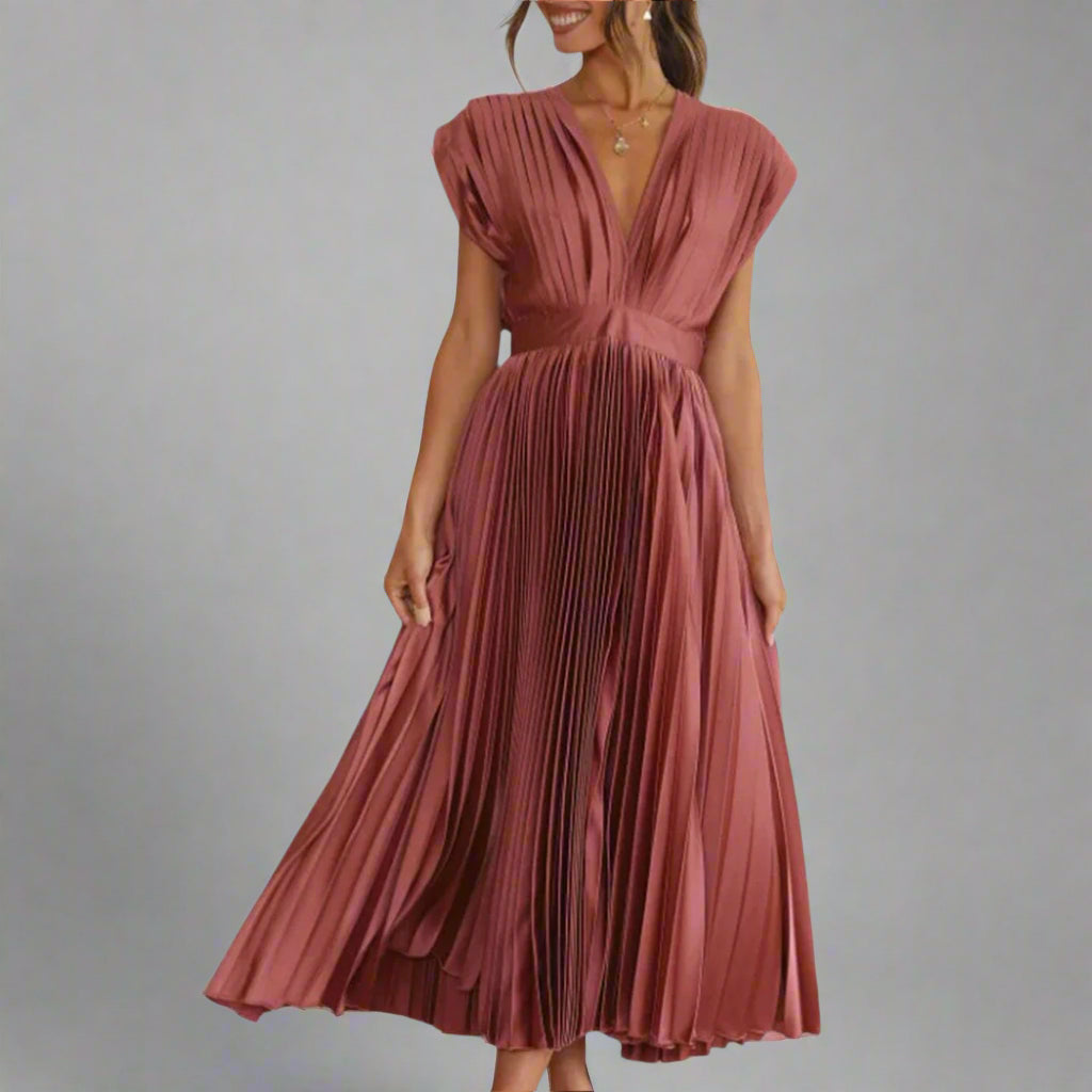 Åsa | Women’s Pleated Sleeveless Midi Dress