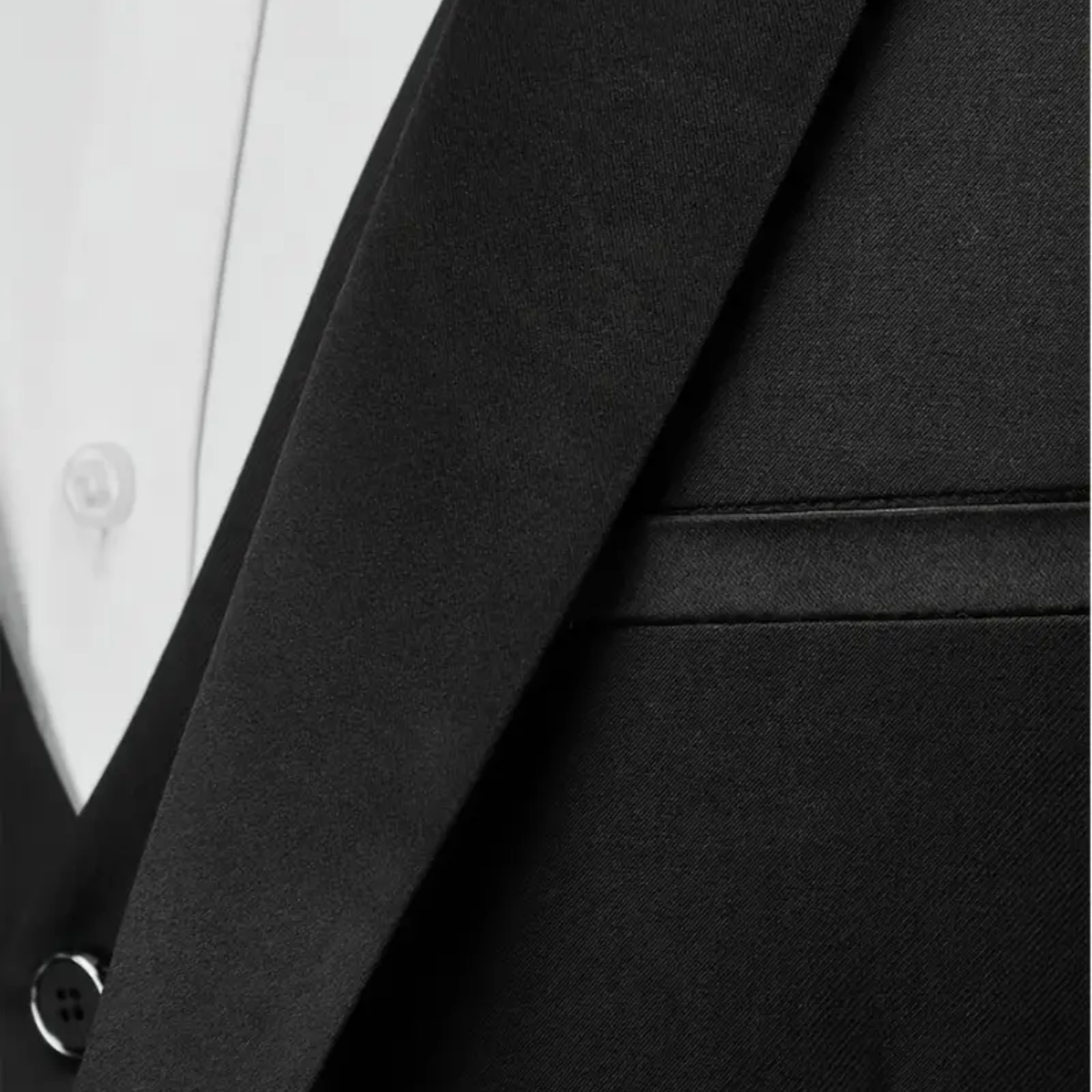 Isaac | Men’s  Formal Three-Piece Suit