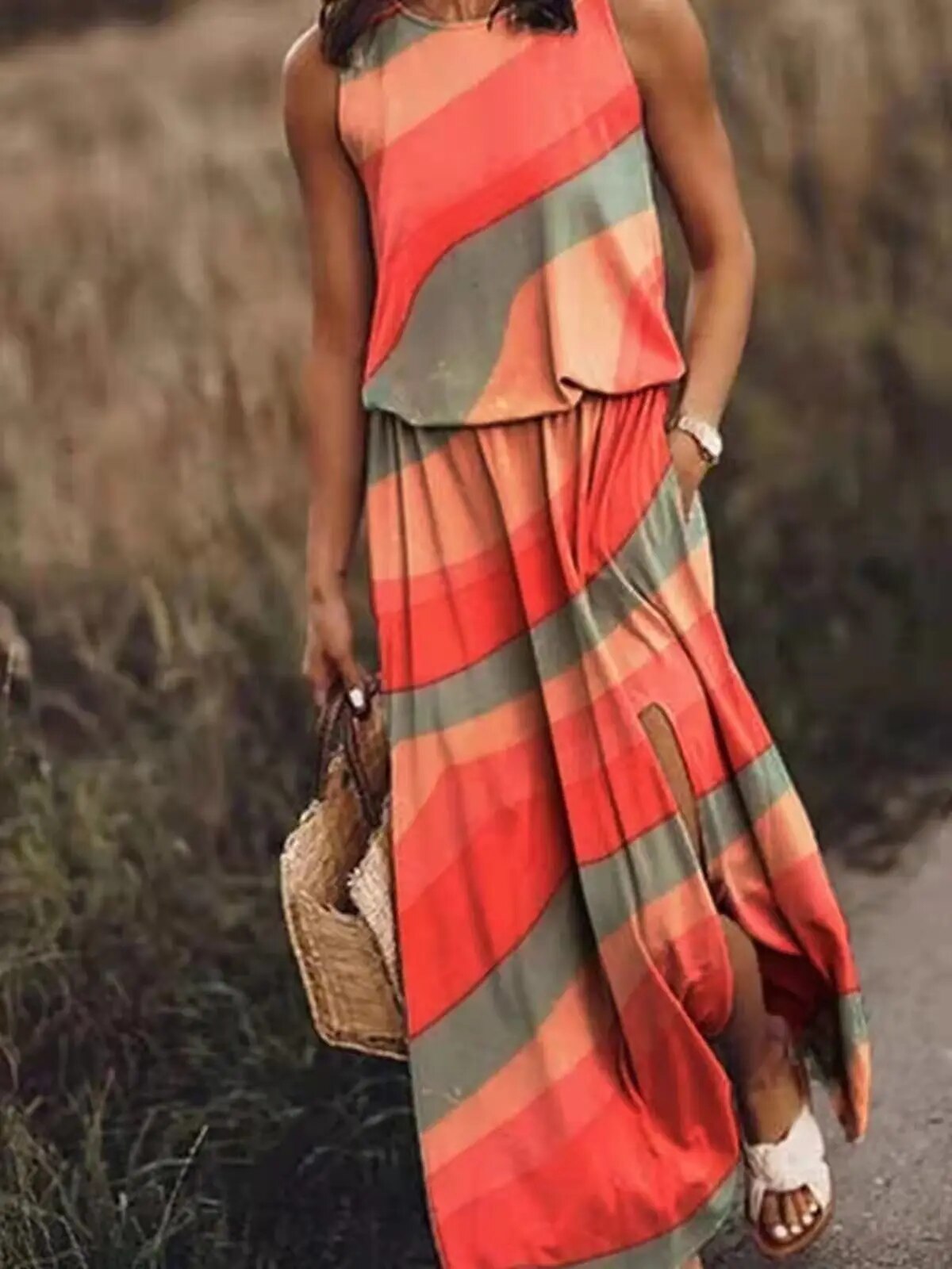 Lucianna | Women’s Graphic Print Sleeveless Maxi Dress