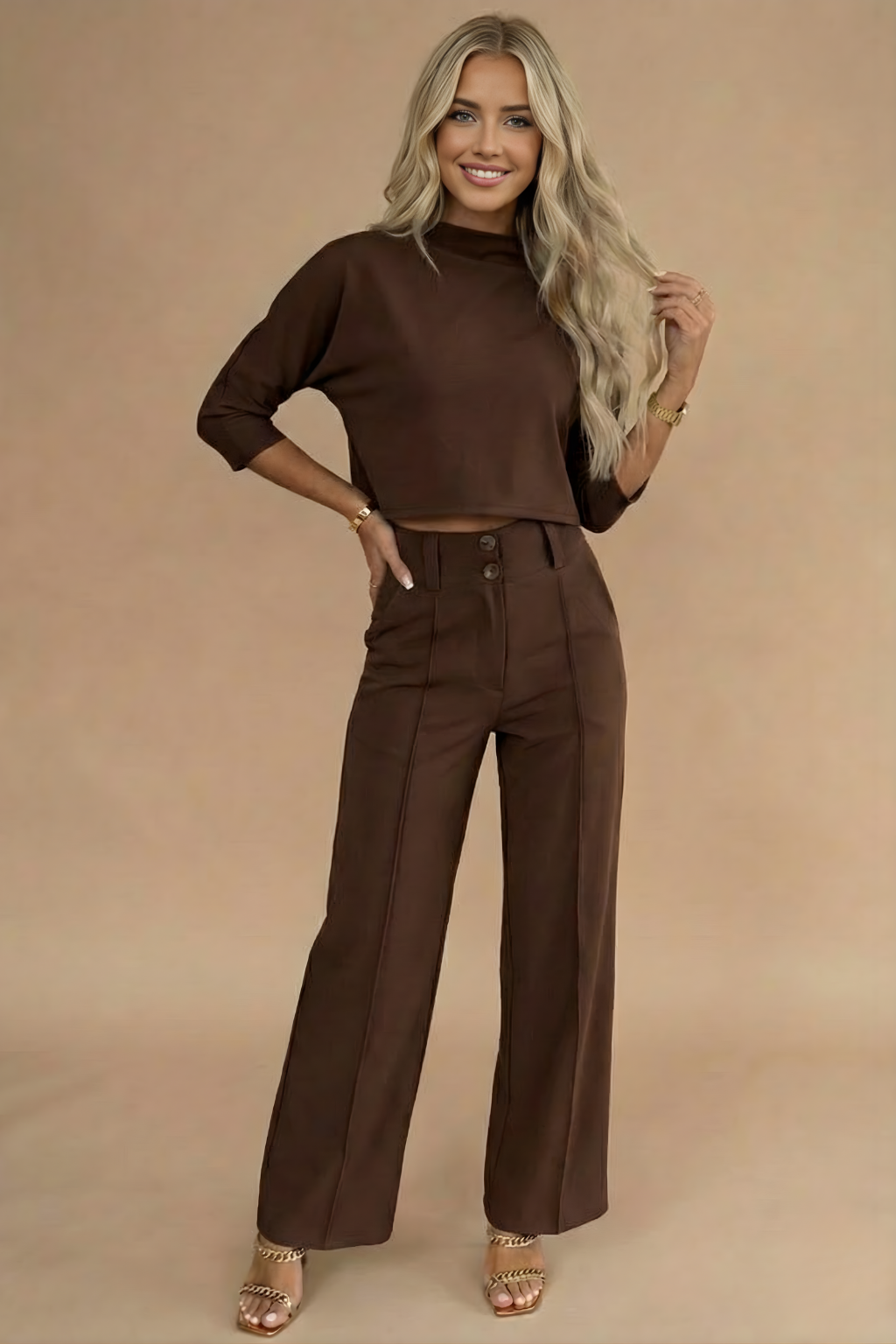 Viviene | Women’s Cropped Two-Piece Set