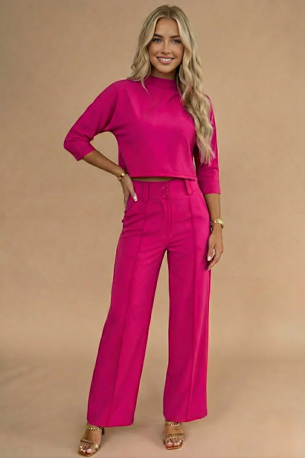 Viviene | Women’s Cropped Two-Piece Set