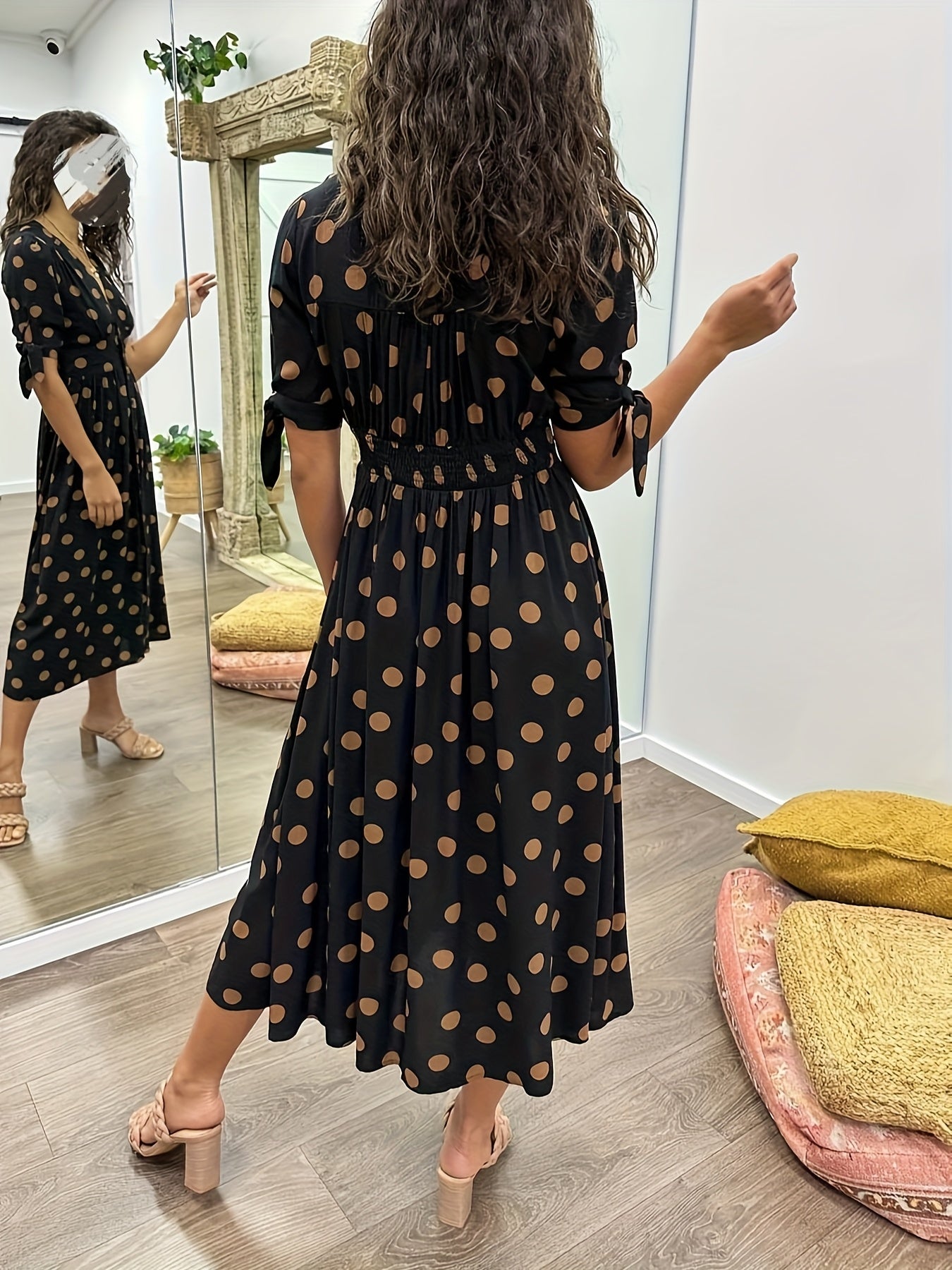 Amaris | Women’s Polka Dot V Neck Midi Dress